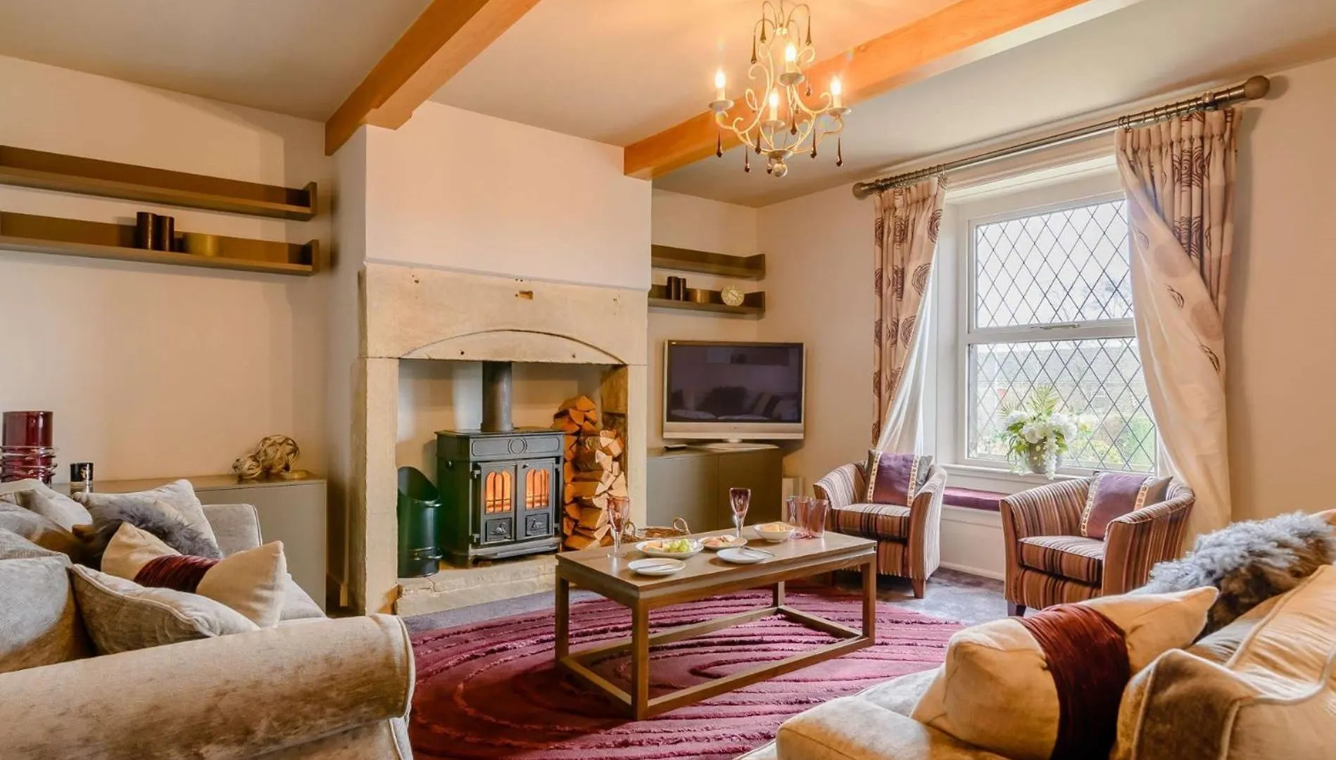 3 Bed In Halifax 90209 Villa Sowerby Bridge 0*,